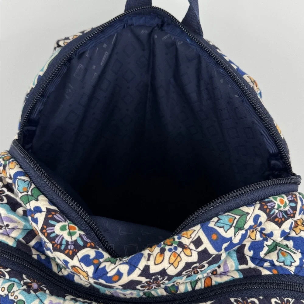 Vera Bradley Essential Backpack Lisbon Medallion Cool